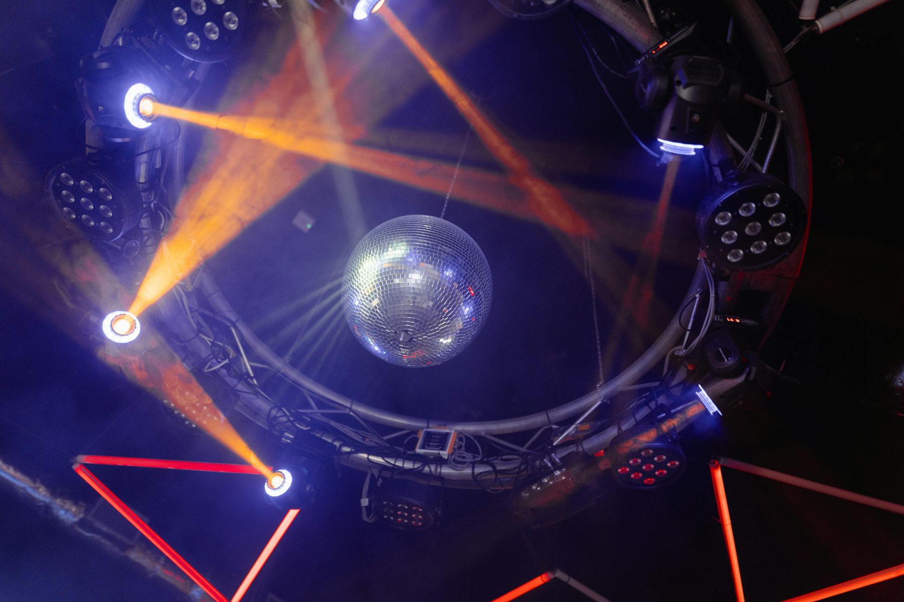 The Final Rave: Why UK Nightlife Faces an Existential Crisis 2 pexels mart production 7271403