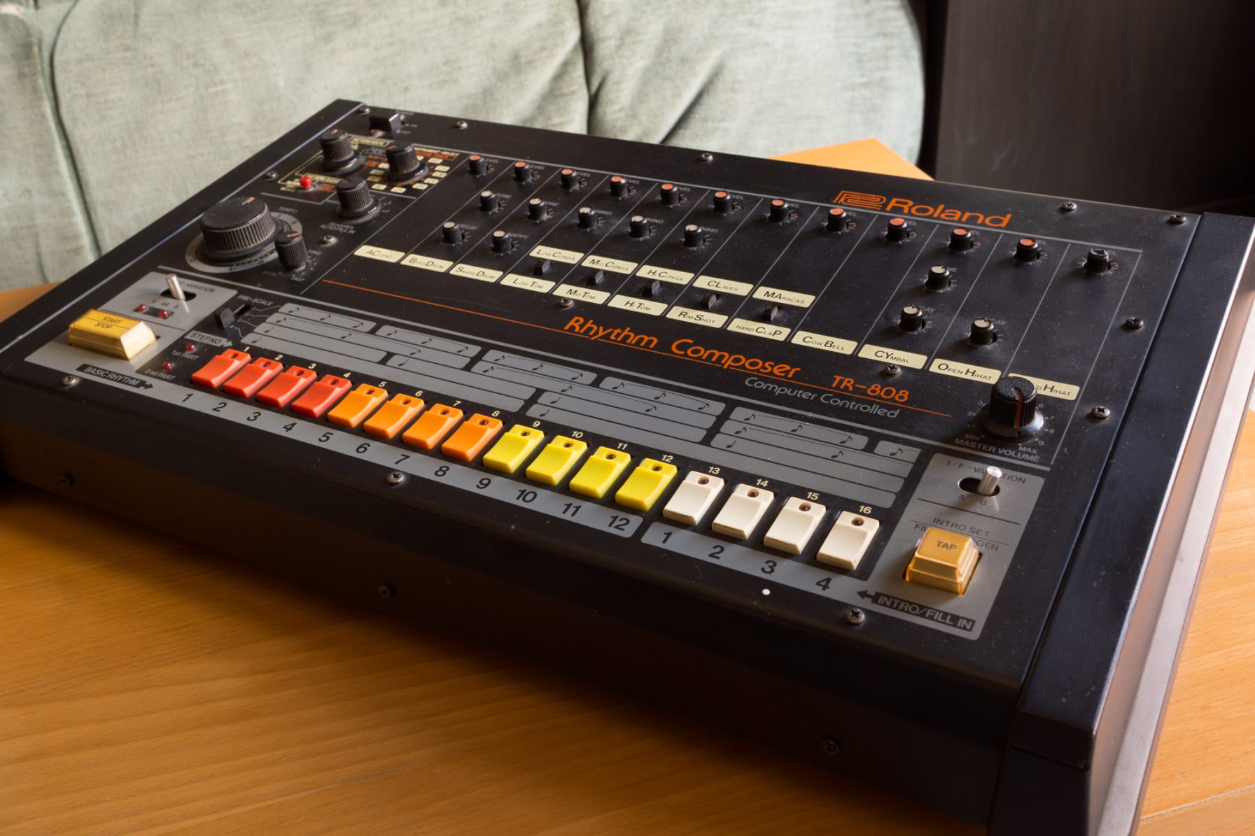 Paul van Dyk’s Roland TR-808 Goes on Display at Synthesizer Museum Berlin 1 808
