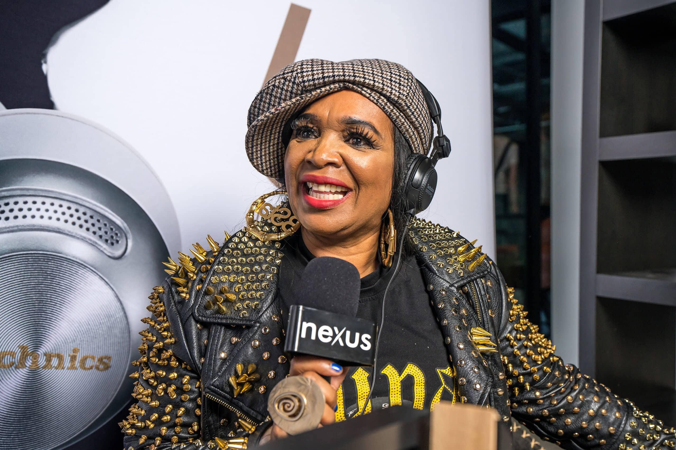 barbara-tucker-ade25-13 (Custom)