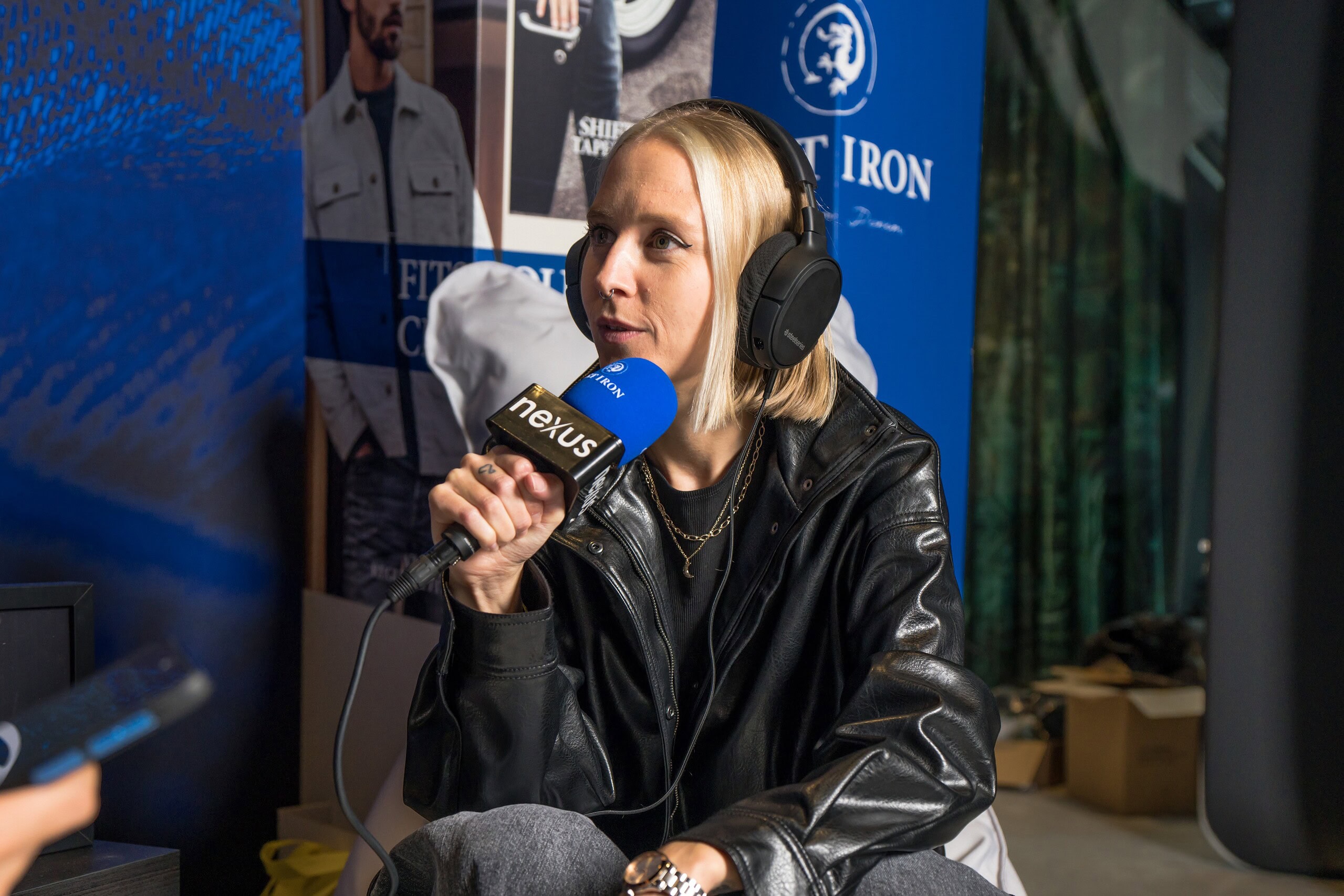 blondex-ade25-5 (Custom)