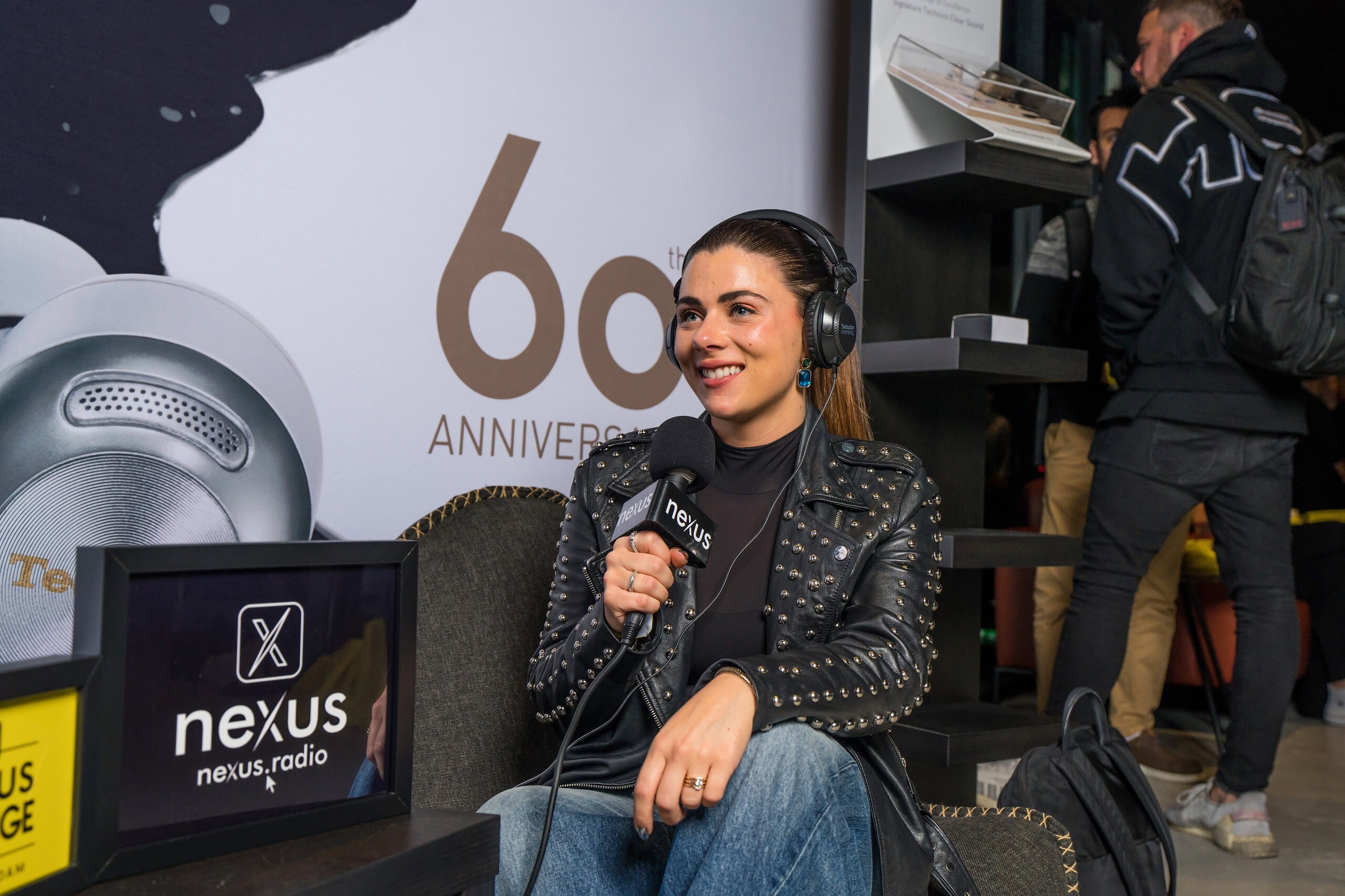 laura-van-dam-ade25-5 (Custom)