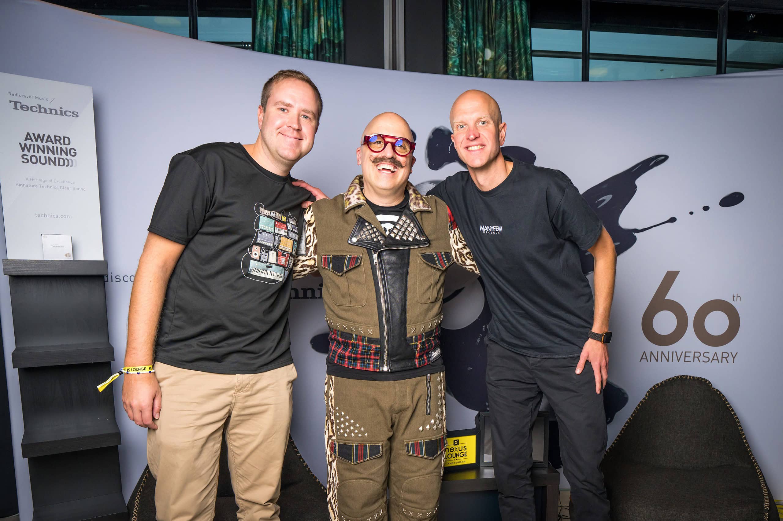 manyfew-ade25-7 (Custom)