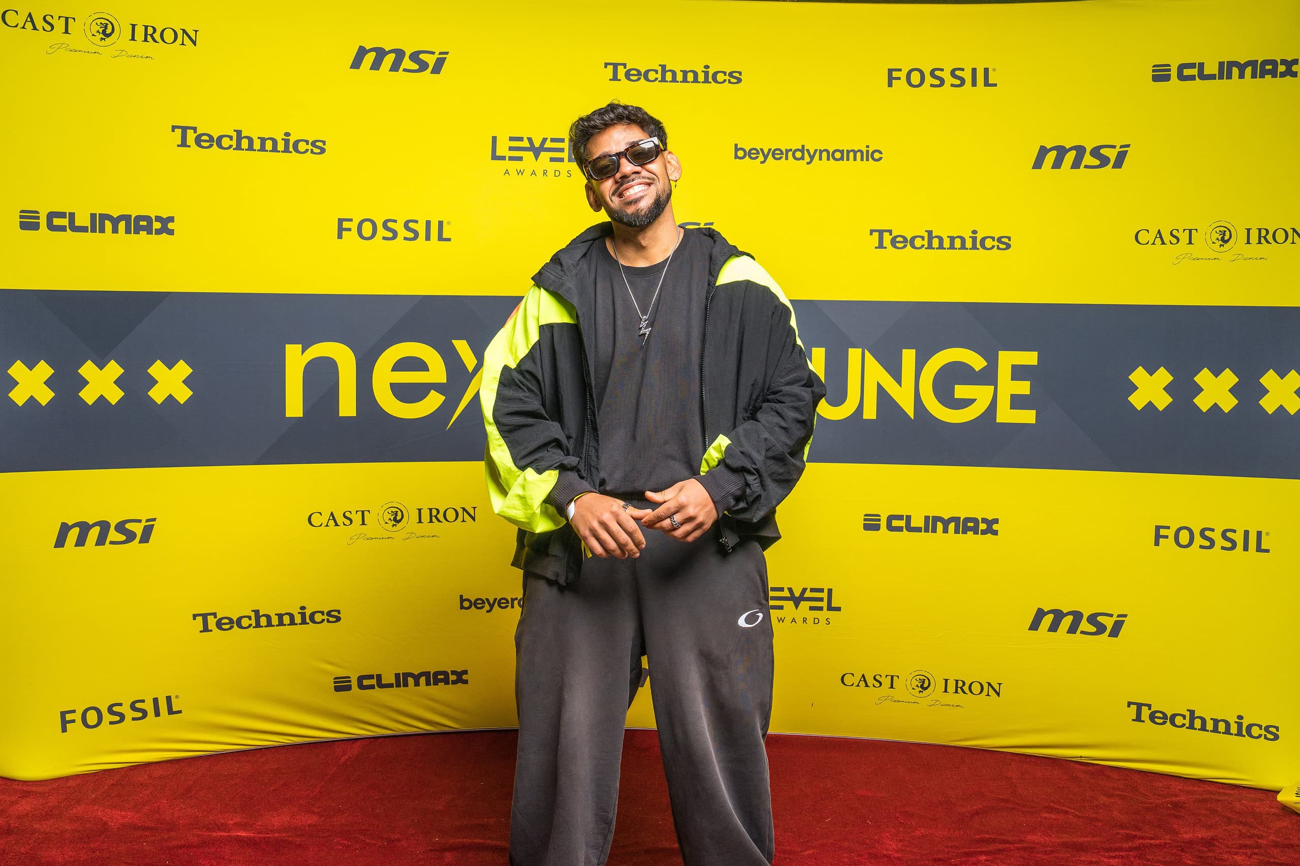 nuzb-ade25-1 (Custom)