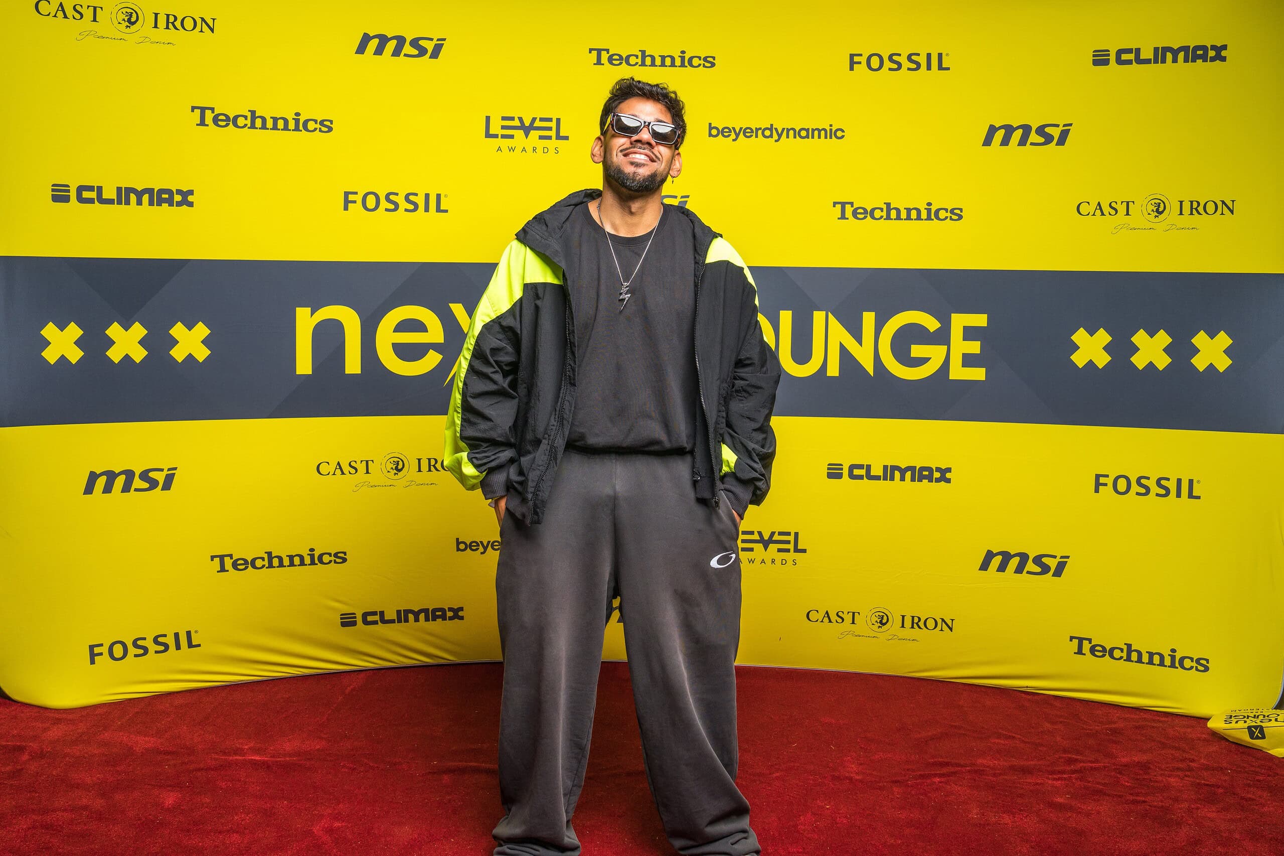 nuzb-ade25-2 (Custom)