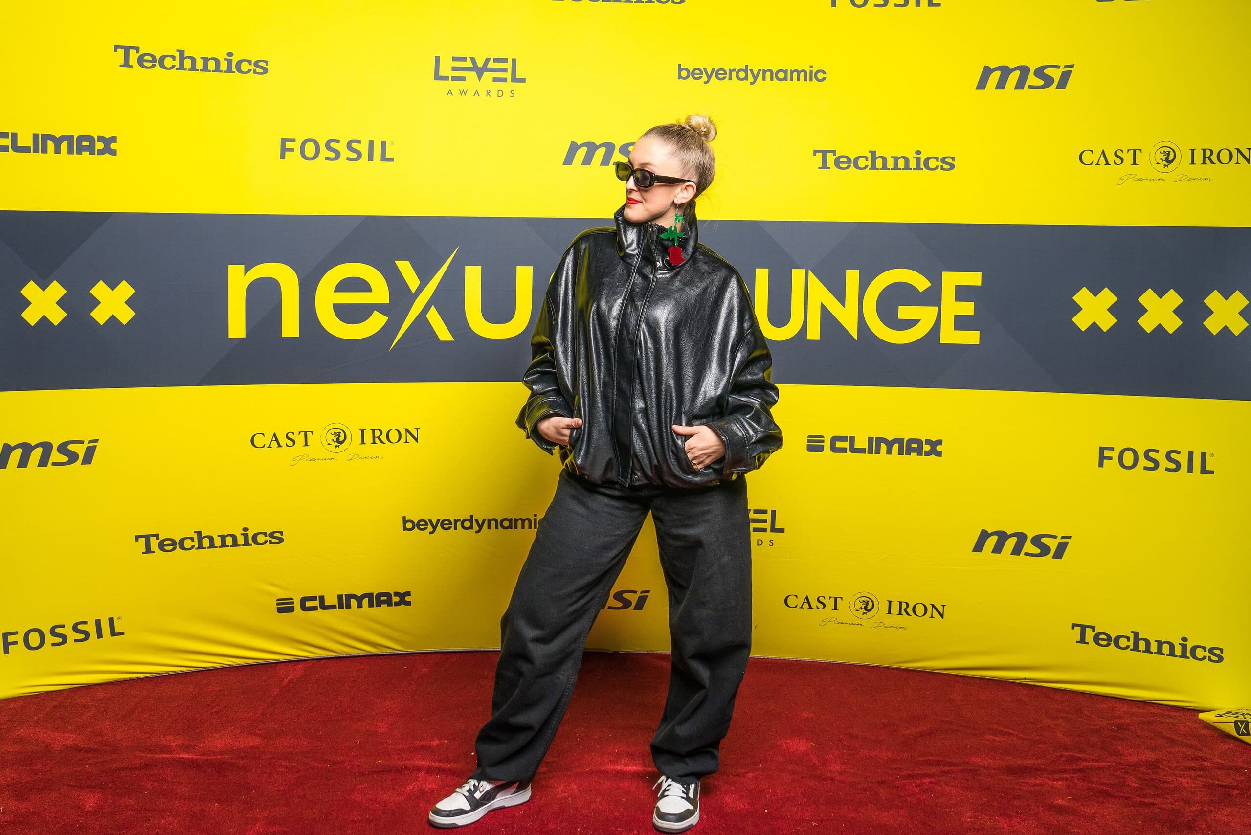 carly-lind-ade25-5 (Custom)