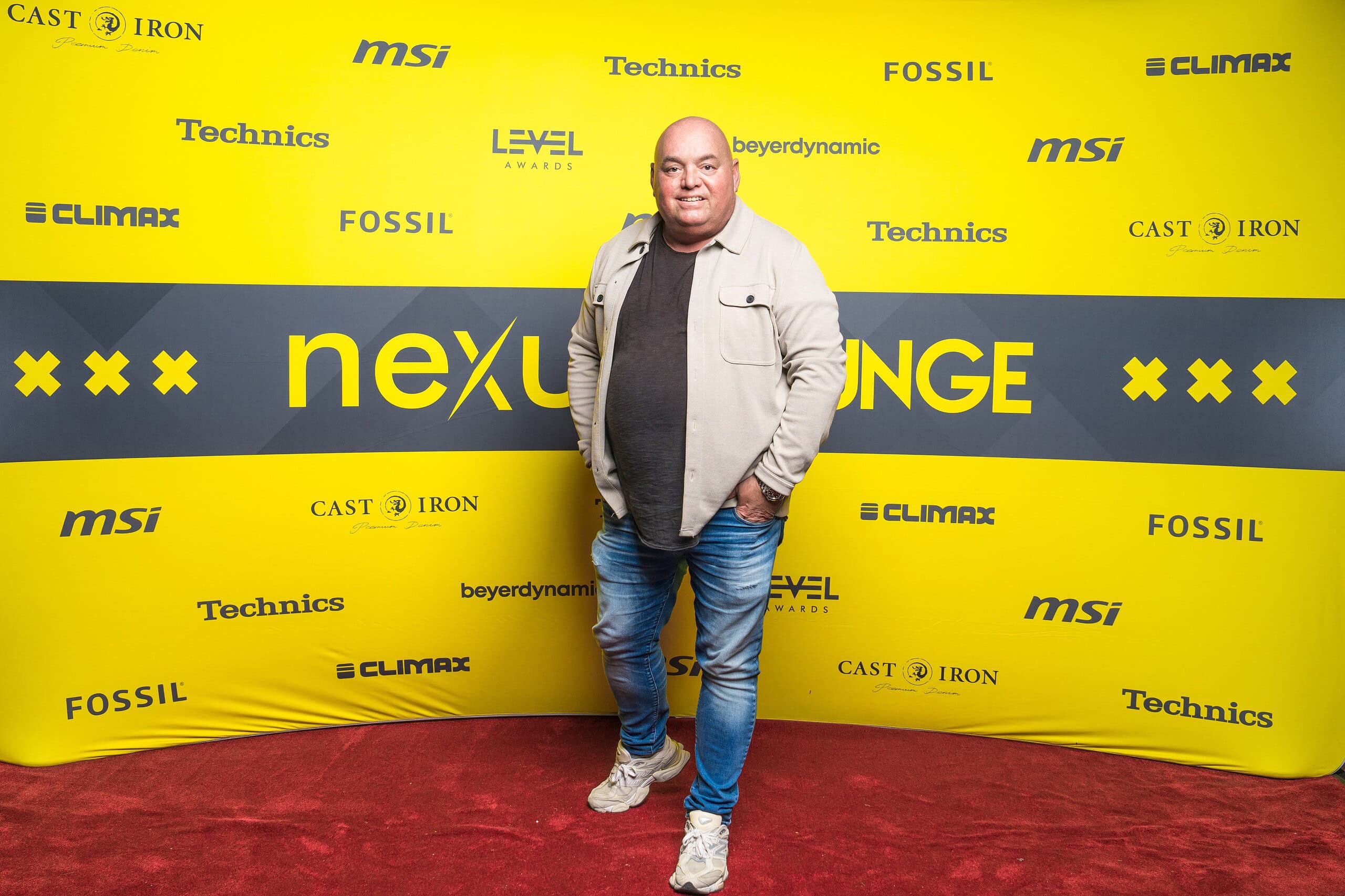 djjurgen-ade25-6 (Custom)