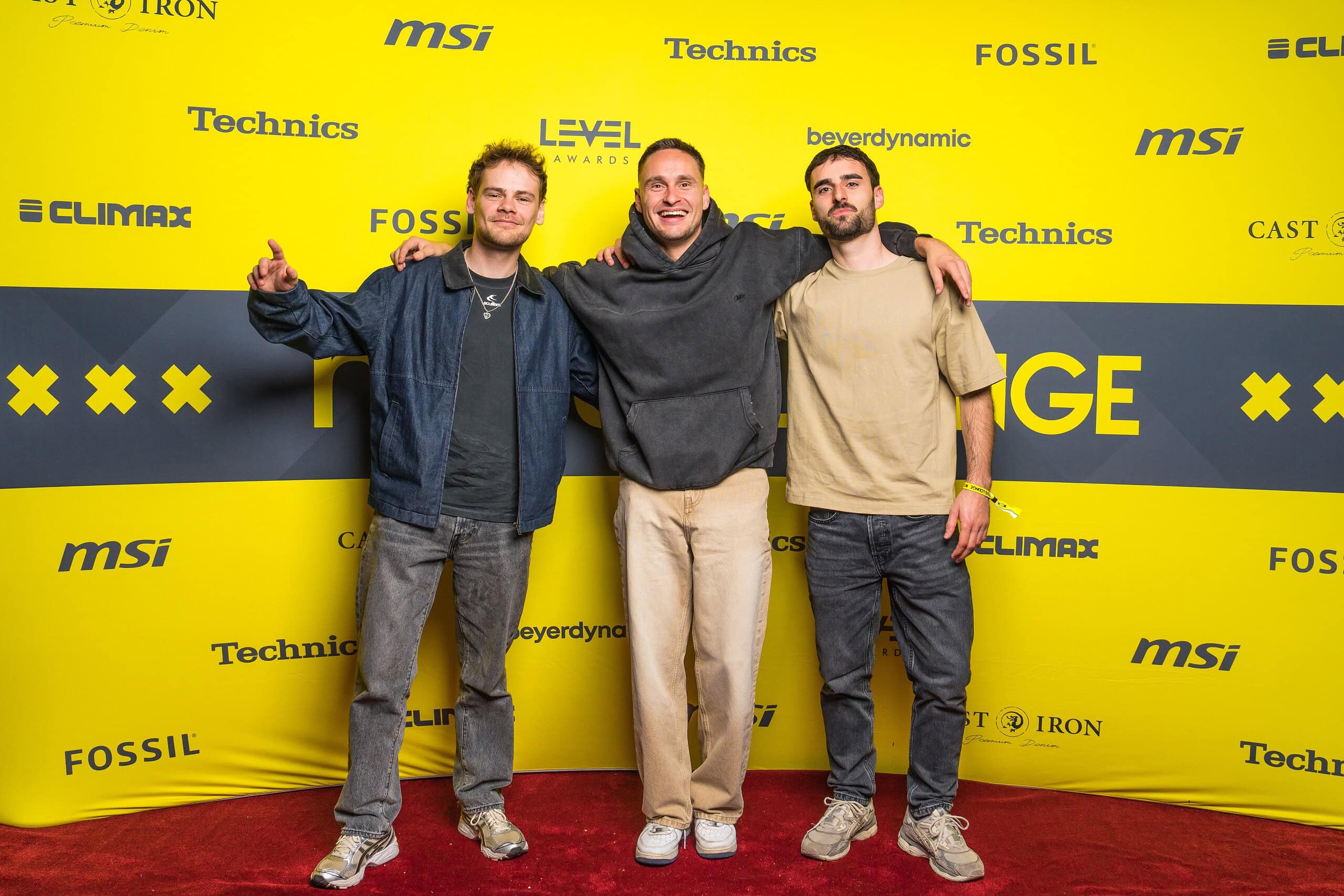 jonas-van-opstall-ade25-7 (Custom)