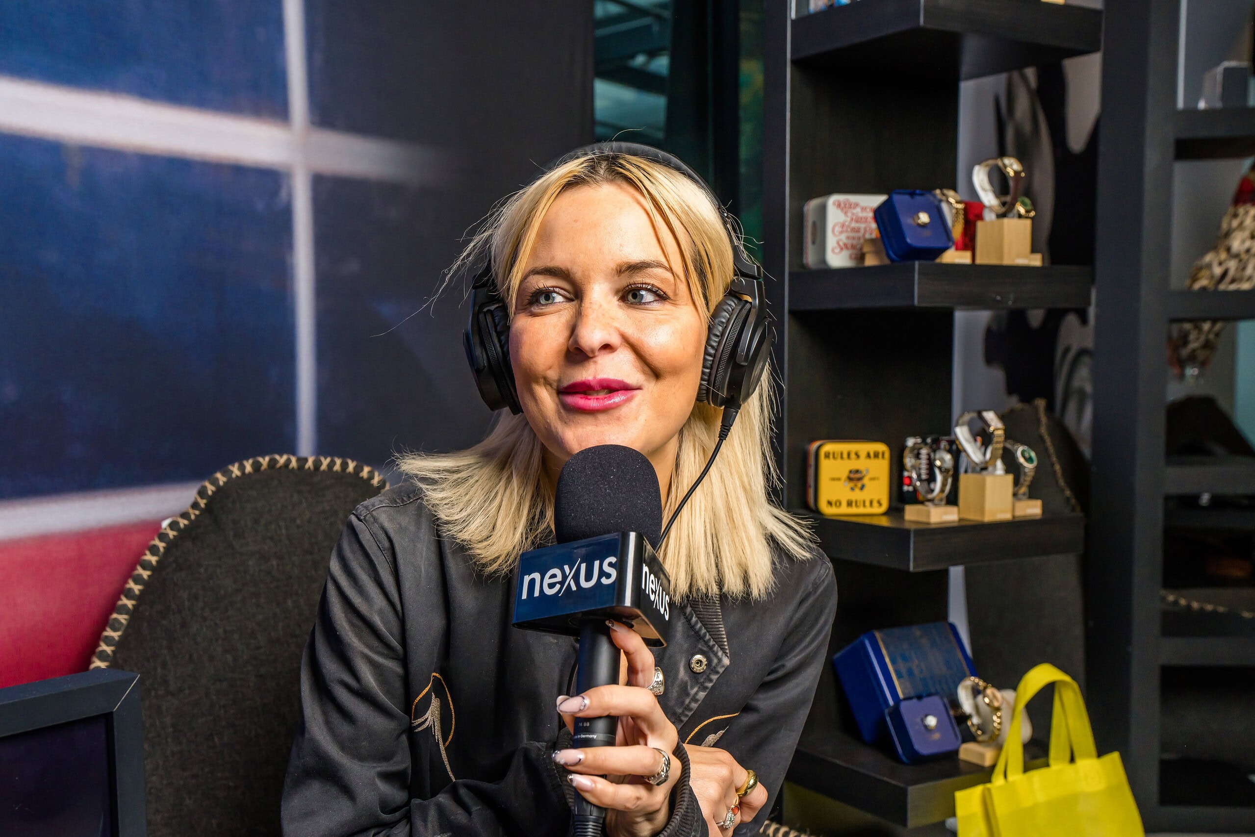 leena-punks-ade25-4 (Custom)