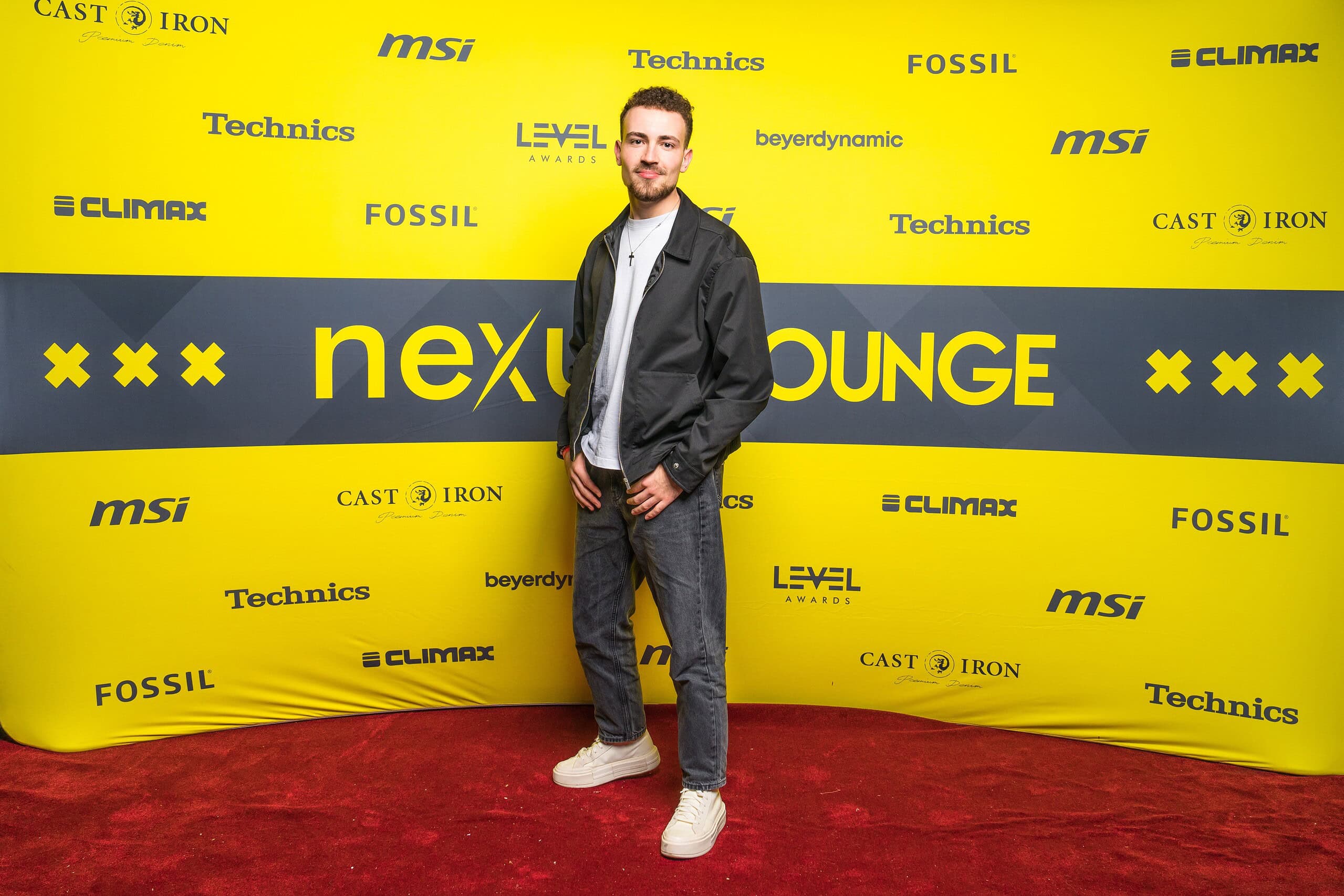 simon-miles-ade25-9 (Custom)