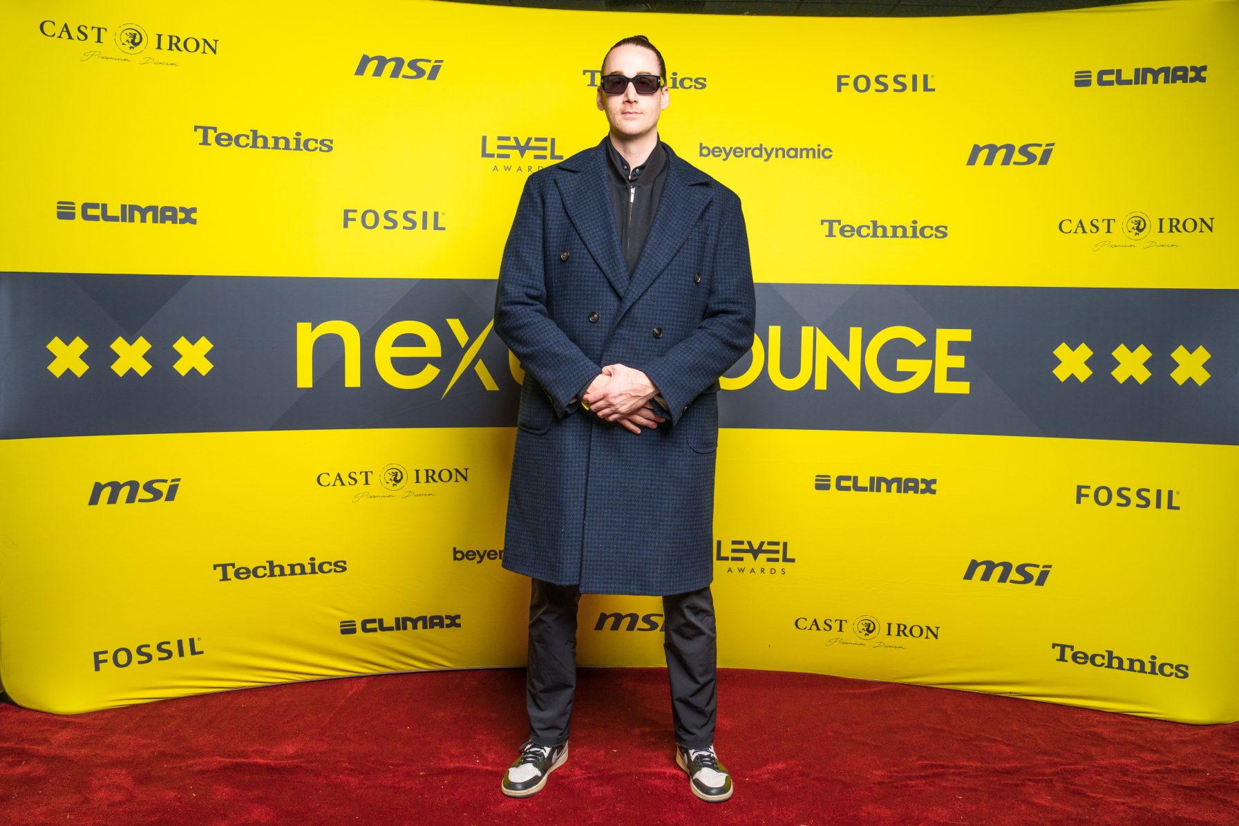 suark ade25 1 Custom 1