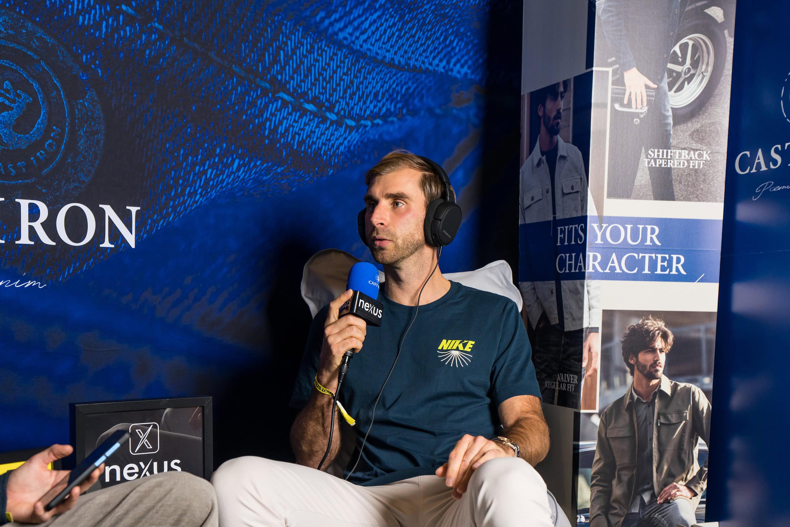 uoak-ade25-2 (Custom)