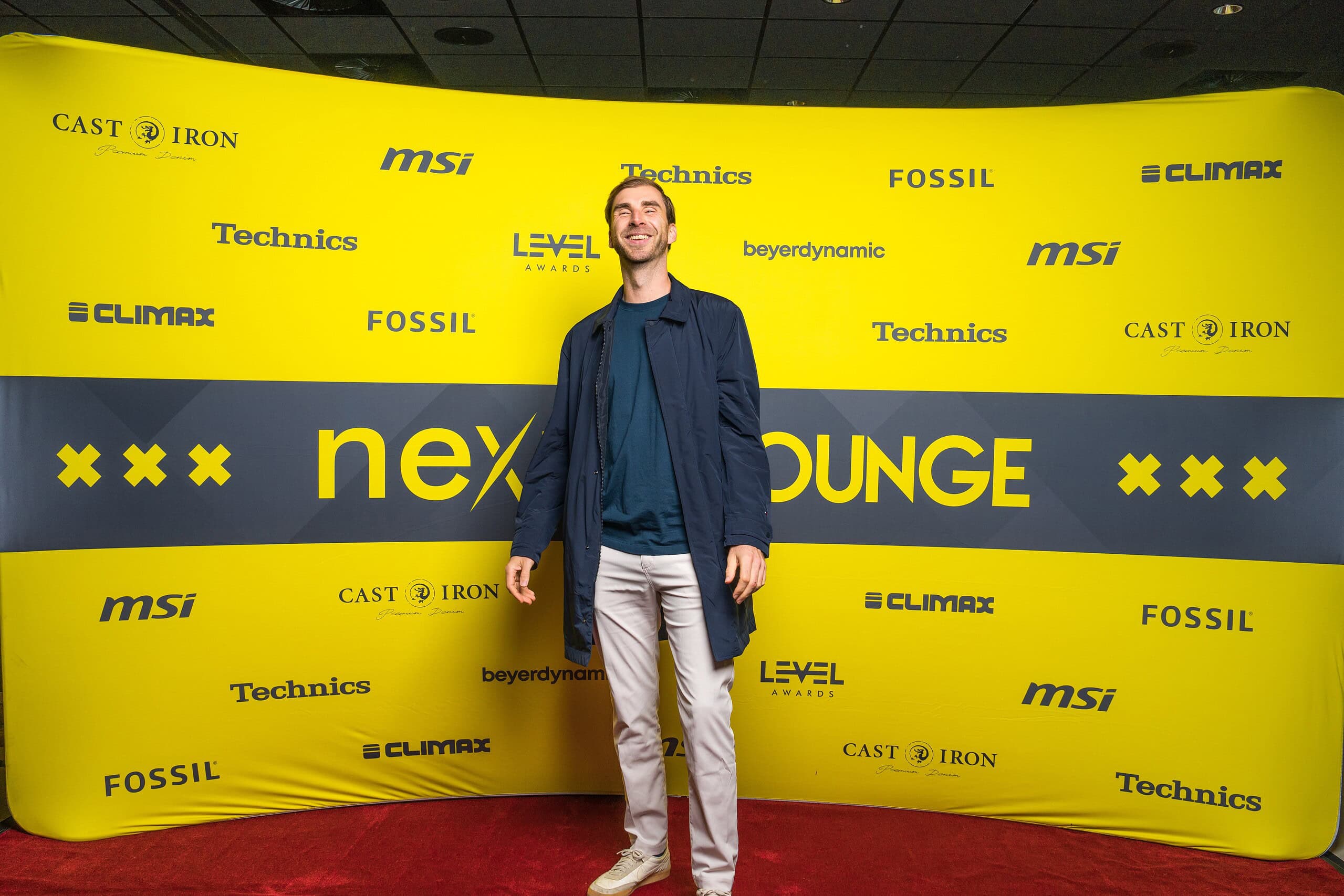 uoak-ade25-6 (Custom)