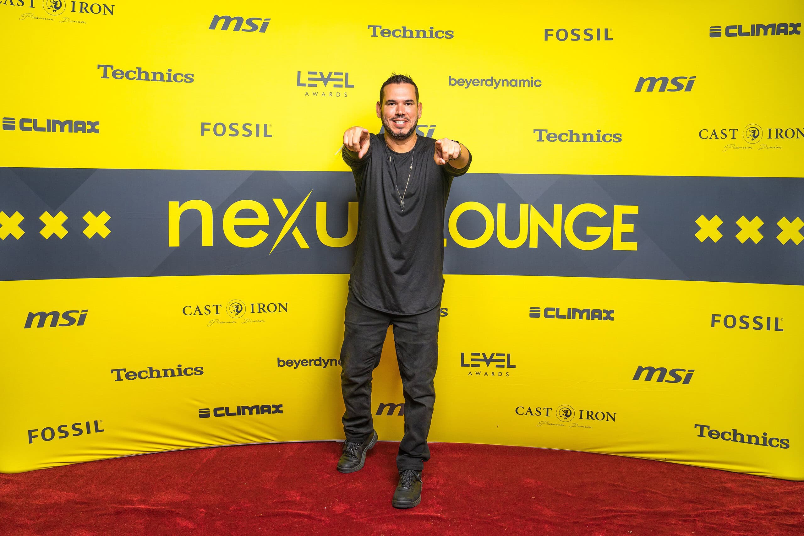 leo-oliver-ade25-6 (Custom)