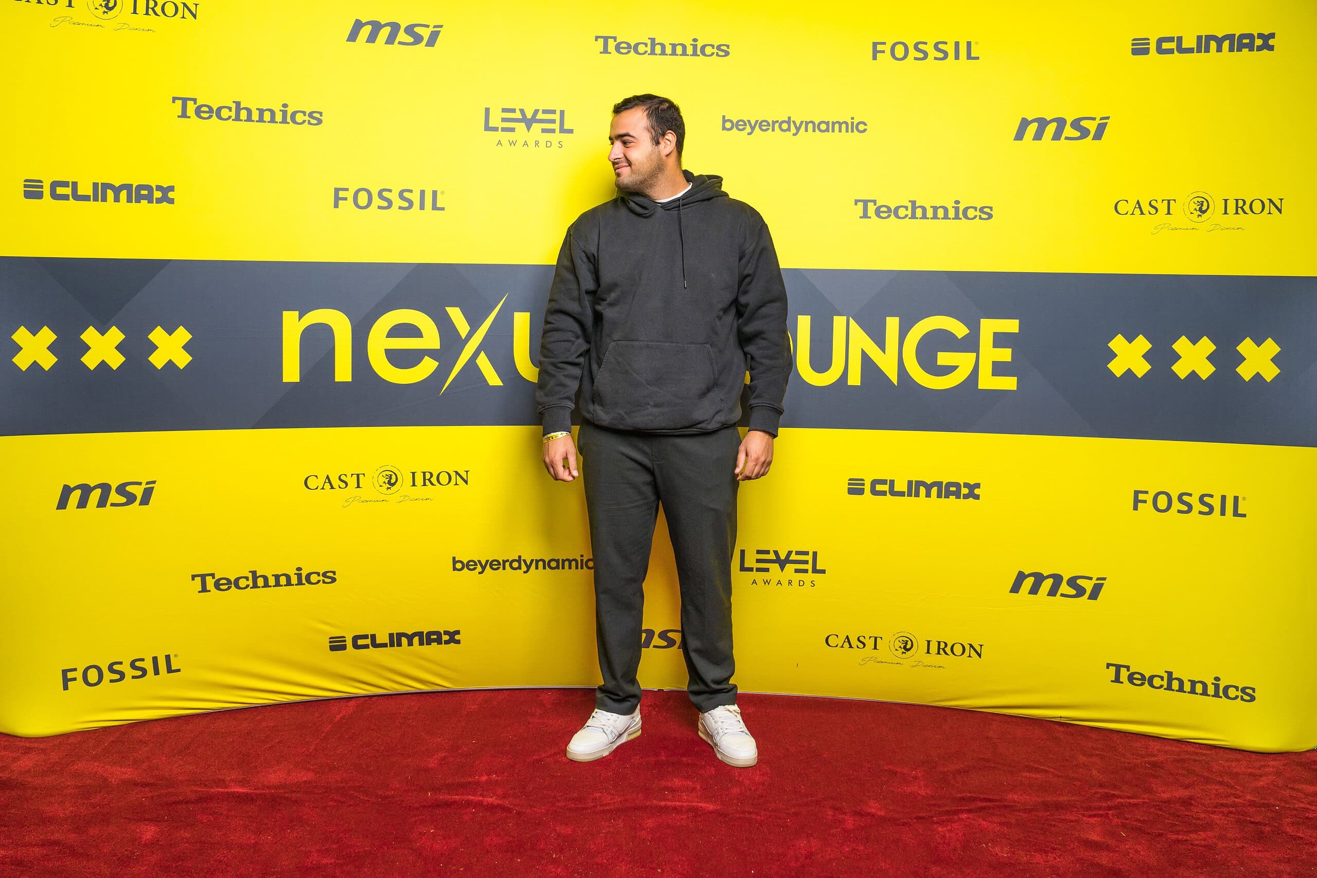 no-pleasures-ade25-5 (Custom)