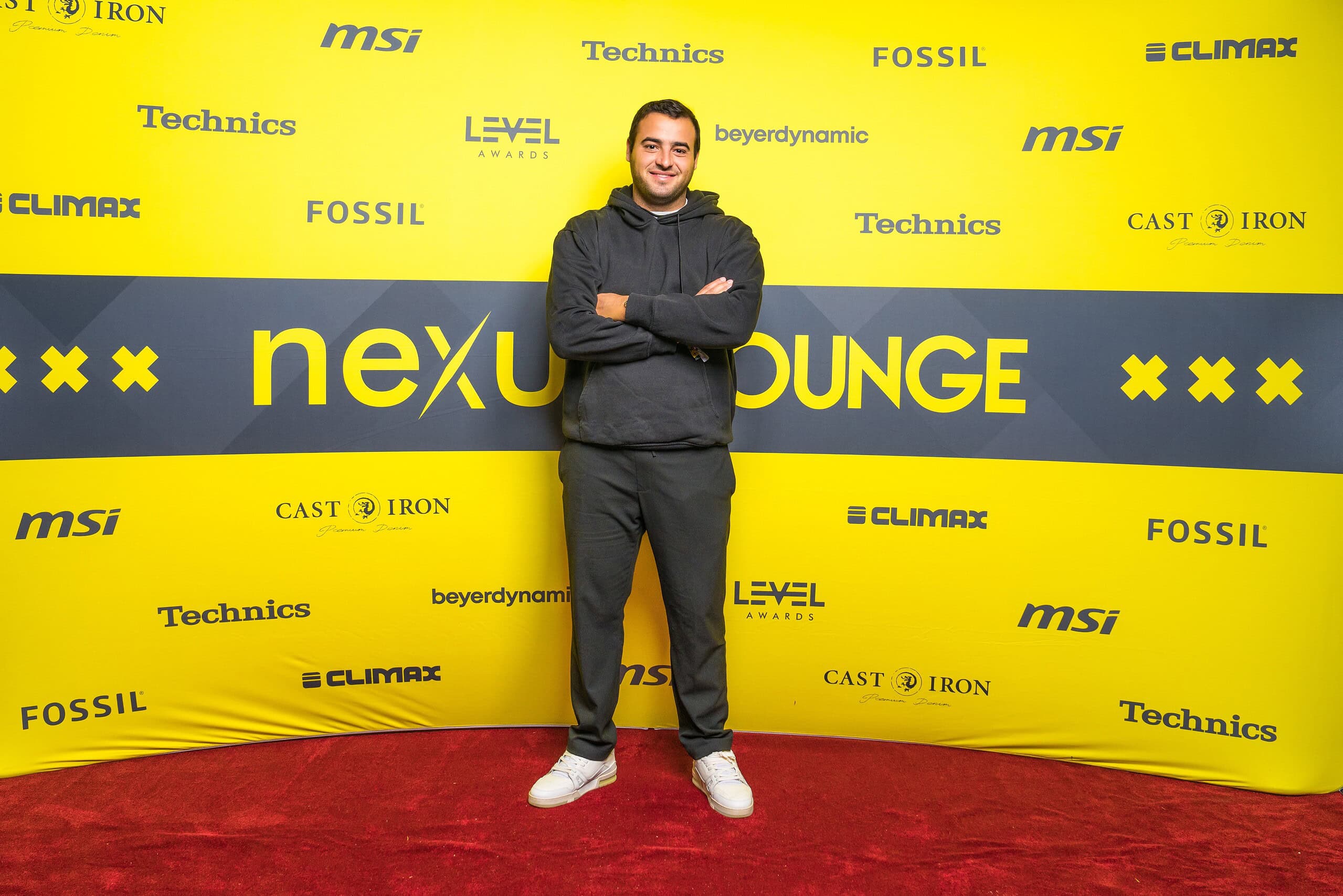 no-pleasures-ade25-7 (Custom)