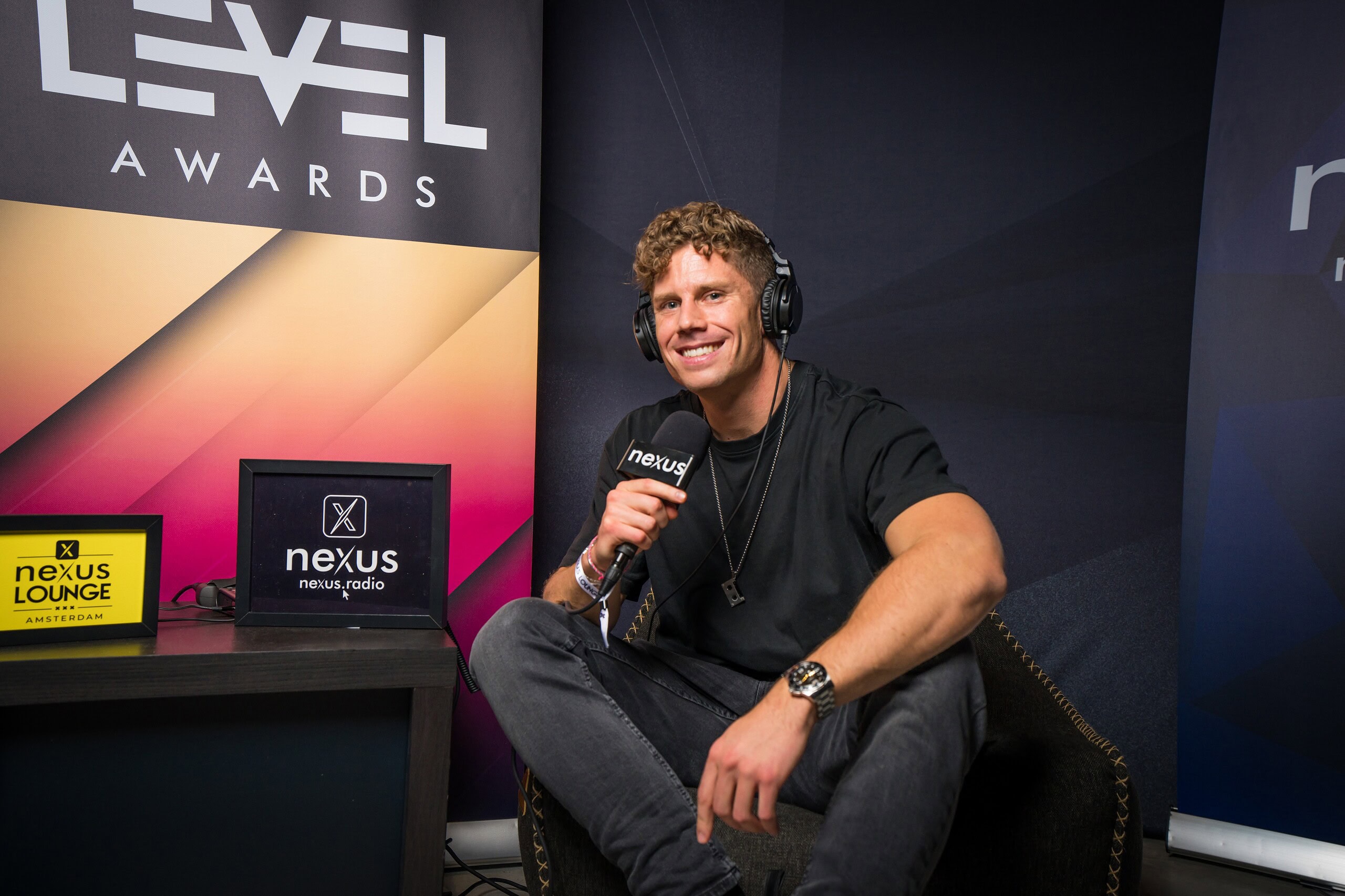 zoomlike-ade25-5 (Custom)