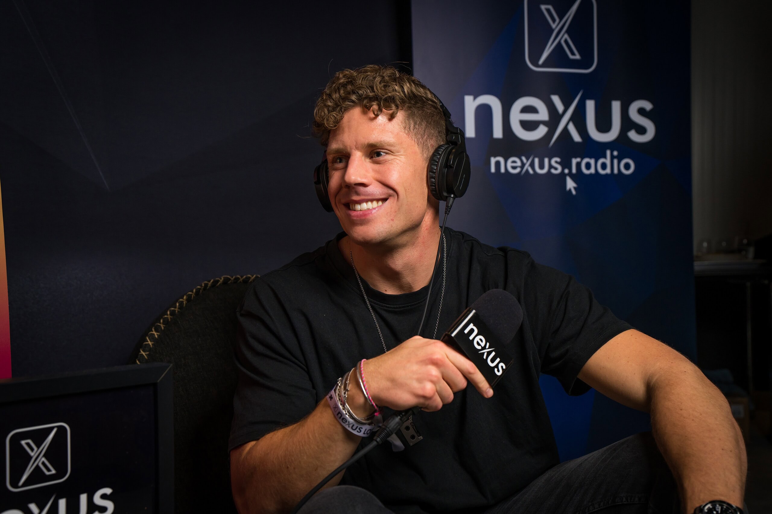 zoomlike-ade25-6 (Custom)