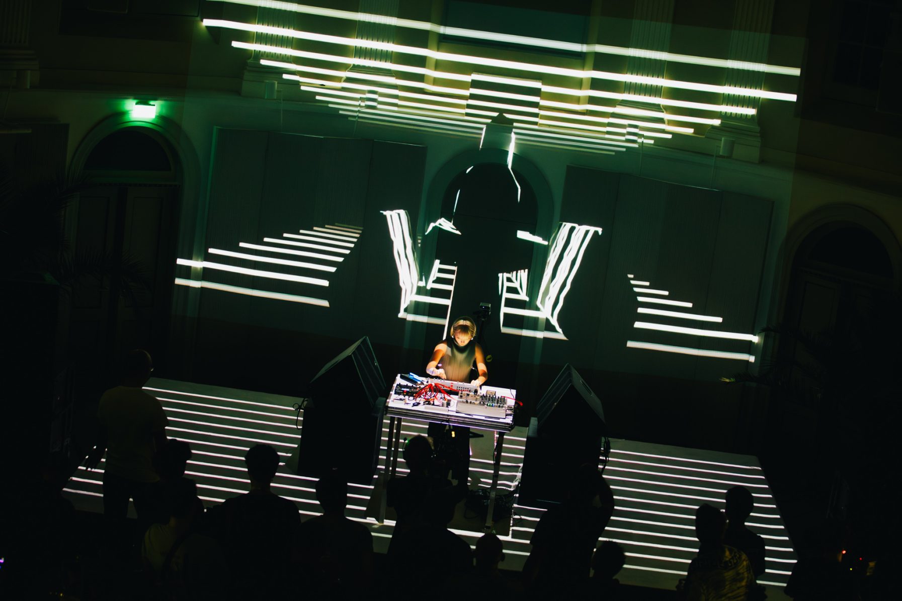 241018 machina x Roelof Knol Interactive A V performance Action BramvBerg 1