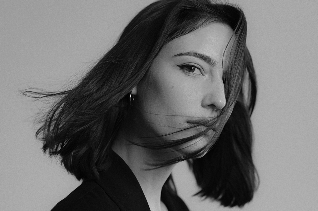 Amelie Lens1